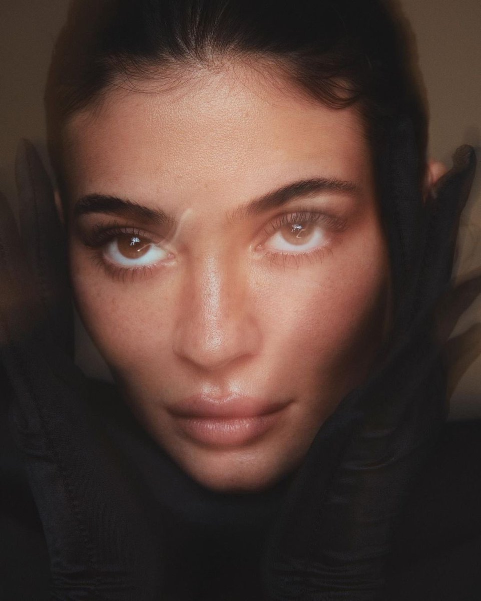 Kylie Jenner Source on Twitter "Kylie photographed for Kylie Cosmetics