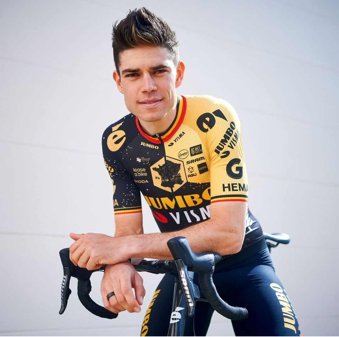 chiodi17's tweet photo. Qué os parece el maillot del Jumbo Visma para el Tour de Francia? 🤔 https://t.co/5yHIA5VlZq