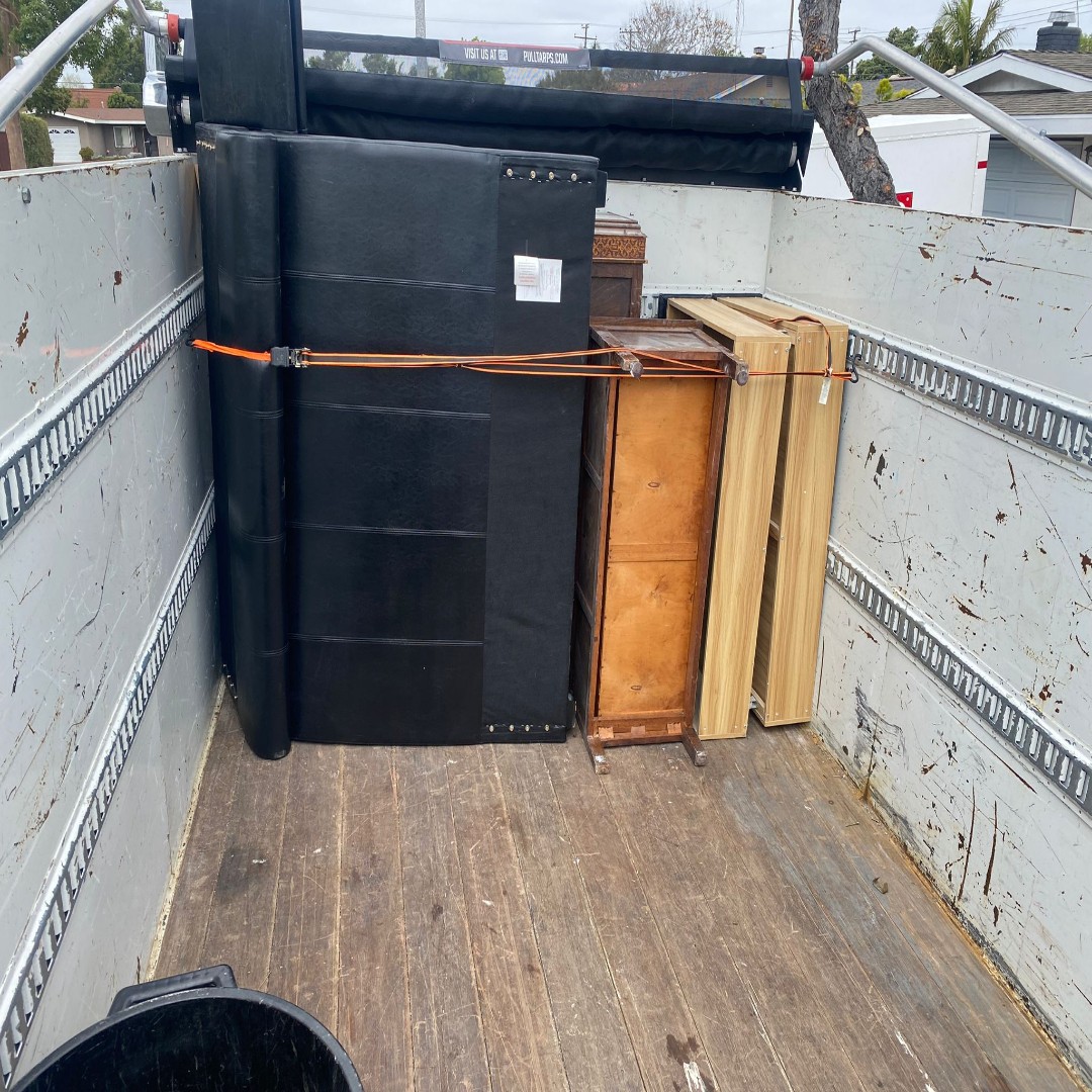 Haulbrosjunk's tweet photo. Save time and money by calling the Haul Brothers! #junkremoval #junkrelief #calltoday #giveusacall #removal #local #ecofriendly #nearme #appliance #furniture #sameday #recycling #ondemand #declutter #estatecleanout #garagecleanout #dumpster #clean #cleanout #storagecleanout https://t.co/orVATHvagq