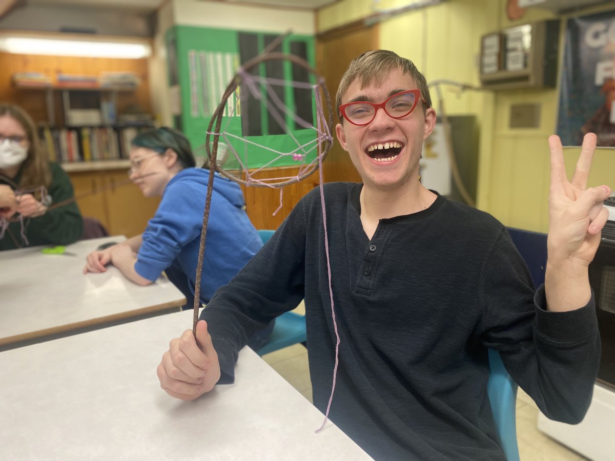 Last week Holly Meuse, Landmark East's Indigenous Education Advisor, came in to do a Dreamcatcher workshop with the Grade 12's before they start their novel study on The Marrow Thieves by Cherie Dimaline. Thank you, Holly!