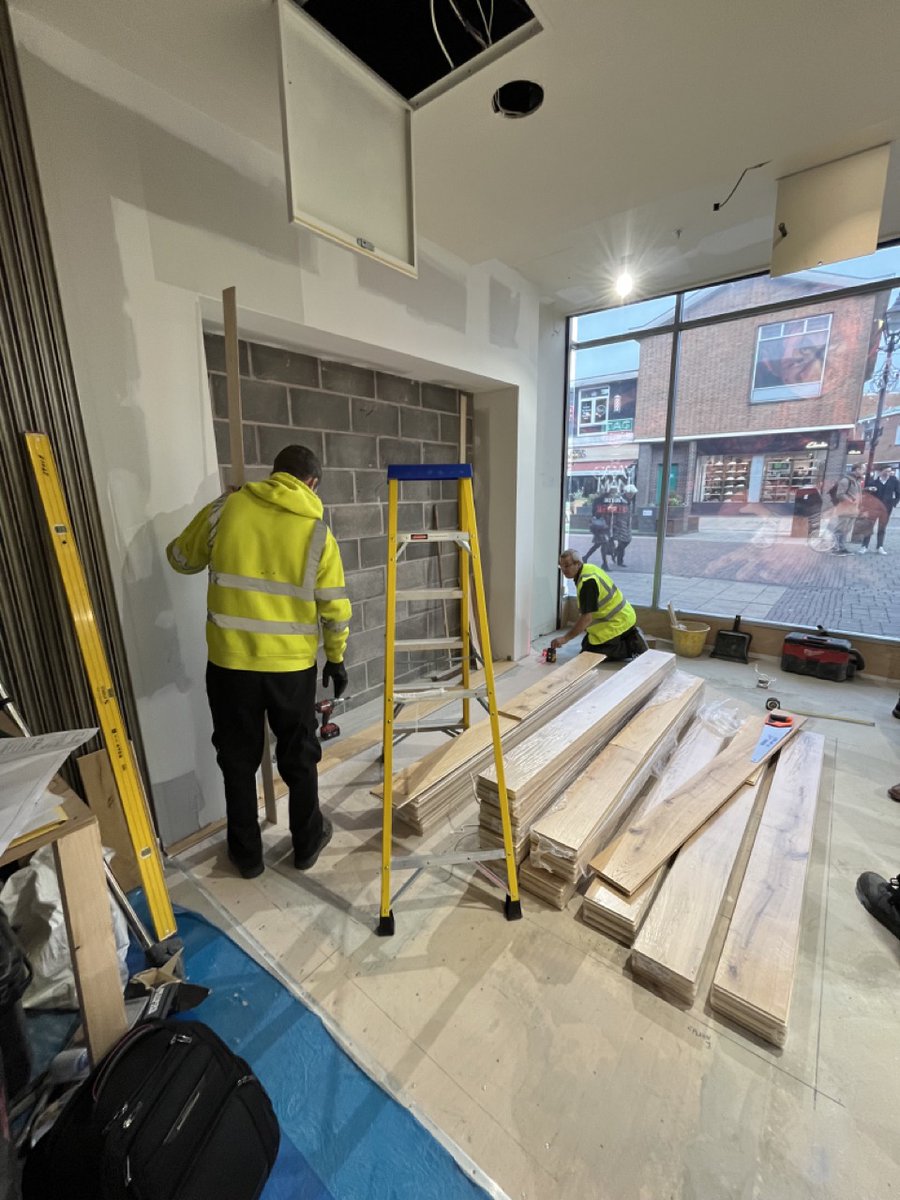 Work commences on a 5-week retail fit-out for a client in the West Midlands. 🔨 Works include demolitions, partitions, decorations, electrics, life system alterations and flooring. 🏗️We offer a whole project solution at competitive rates.🌳 bit.ly/3KKq925