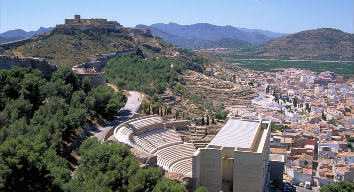 🎉Tan sols 6 dies per a la Festa de les LLetres Falleres #plf23!  

📍L'imponent Teatre Romà de #Sagunt serà l'escenari d'un dels moments més esperats per als i les amants dels llibrets i la cultura festiva.    

🕐23 d'abril  
🗓️12h 
🎟️Entrada gratuïta fins completar aforament.