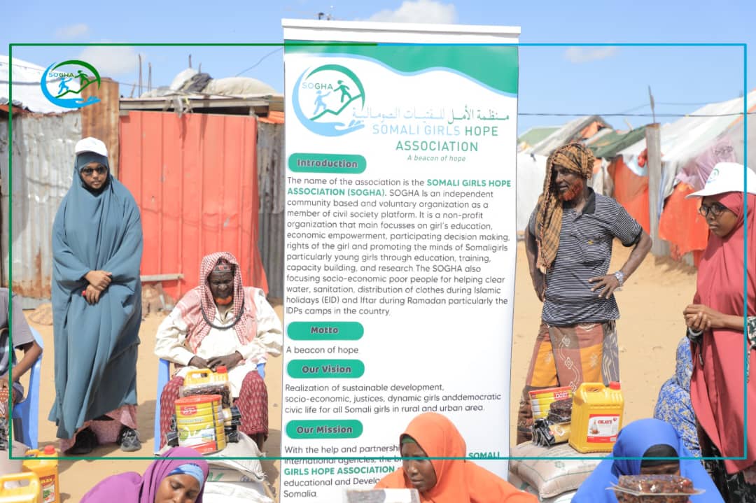 SOGHASom's tweet photo. In response to the ongoing famine in Somalia, we completed the distribution of food items to the displaced and poor families in Mogadishu. 

Our Executive Dir @Avv_Amina witnessed the food distribution &amp; we'll keep providing life-saving assistance to the IDPs and poor families. https://t.co/Zl8Baj7g3r