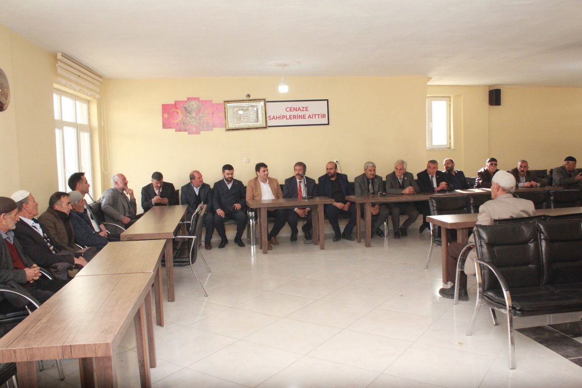 Akpartiskmerz25's tweet photo. Çat / Başköy

AK Parti Erzurum Milletvekili Adayımız Av. Abdurrahim Fırat: "Türkiye Yüzyılı'mızı ilmek ilmek Erzurum'umuzun her mahallesine işleyeceğiz... "

#DoğrusuAkParti https://t.co/X6Hc7U7xYV
