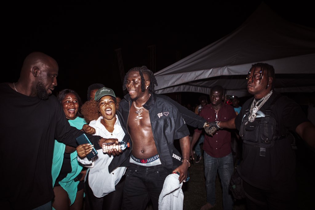swagofafrica1's tweet photo. This was more than a Homecoming for the Dancehall legend @stonebwoy
#vgmaexperienceconcert IN HO, Volta region over the weekend
Photography @Twinsdntbeg_ @swagofafrica1
Video by @kophigrafix
#twinsdntbeg https://t.co/9zHfKyR4Bv