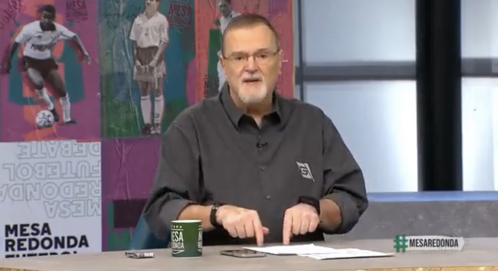 Chico Lang, na TV Gazeta:

"Dona Leila, o Flamengo é o 'rei da cocada preta' e vou dizer o porquê. O Twitter do Flamengo tem 10 milhões de seguidores, o do Palmeiras tem 3,7 milhões. 3 vezes mais. No Instagram, o Flamengo tem 17 milhões de seguidores. O Palmeiras tem 4,7 milhões.