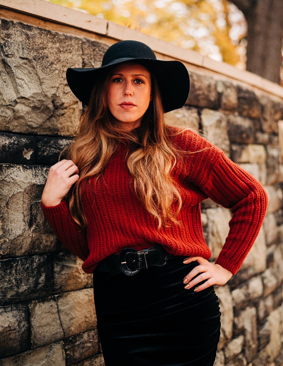 XTOPhotography's tweet photo. Be strong, be bold. #donebyHisgrace #xtophotography #portrait #portraitphotography #pittsburghportraitphotographer #pittsburghphotographer https://t.co/PaY8HuskUW