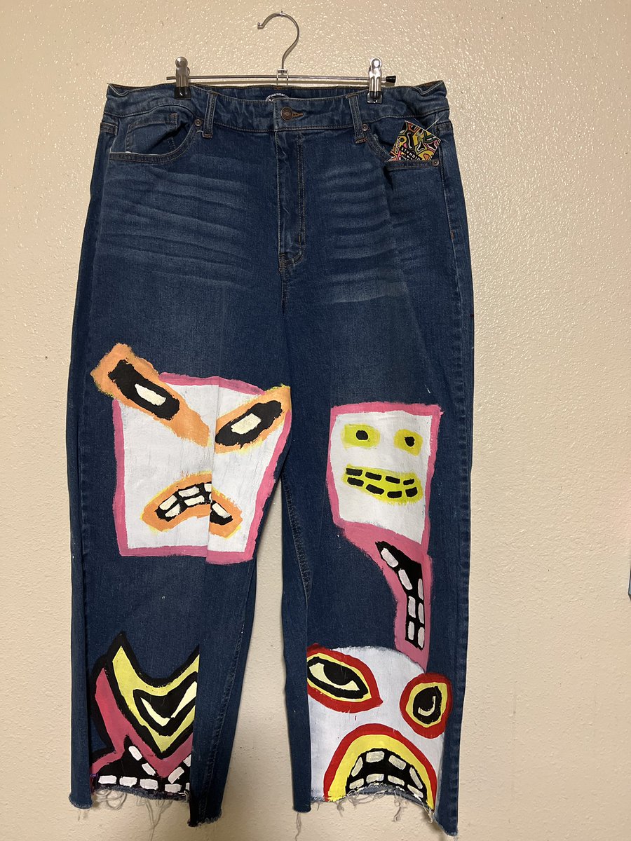 stvndid's tweet photo. @JodoraClo Hand painted custom clothing and art. Commissions open for clothing customizations🔥 https://t.co/OsbaviqKlj https://t.co/lCykZ5PoW2
