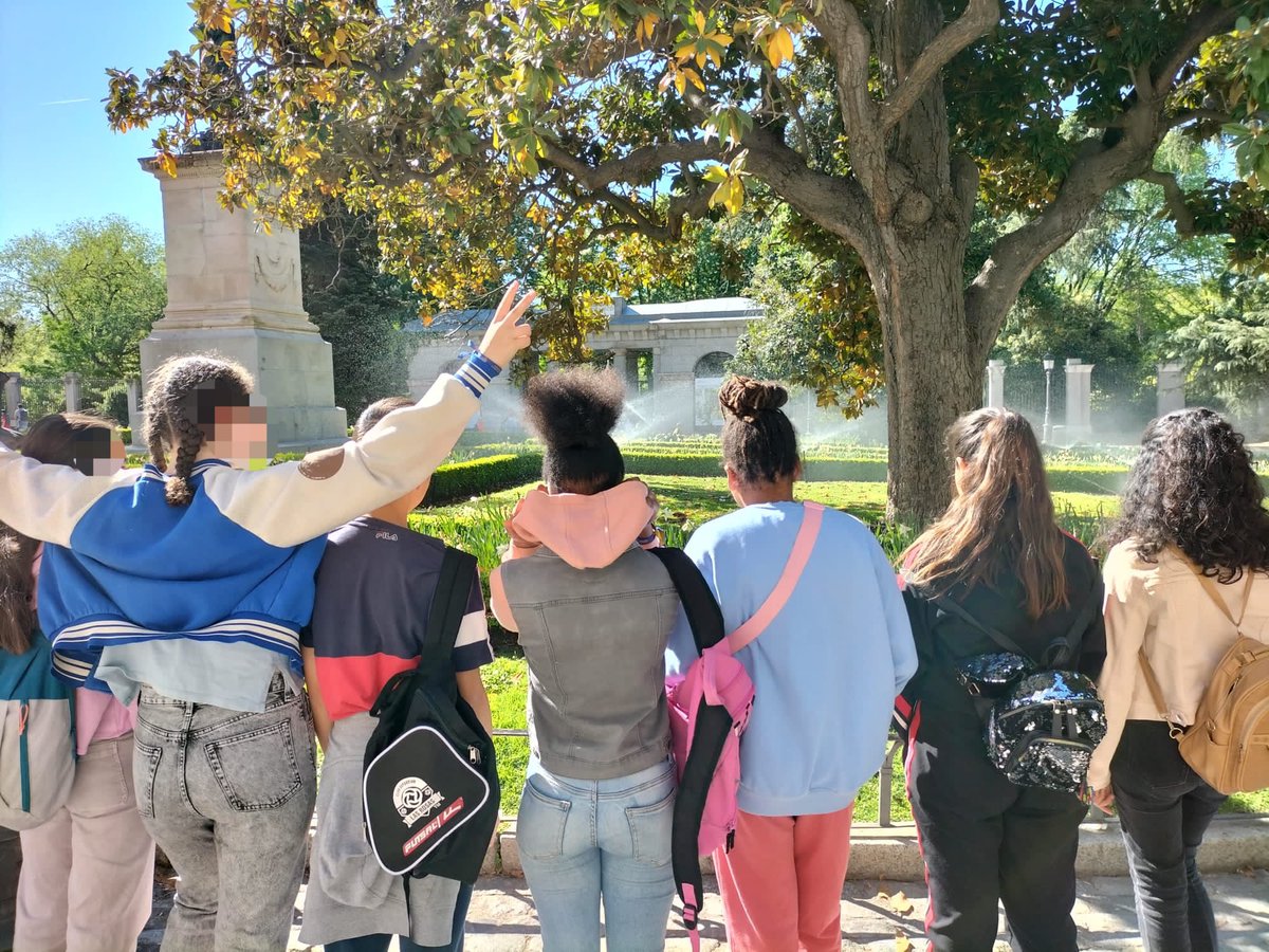ClaudioCeip's tweet photo. Nuestro alumnado de 6º ha pasado un maravilloso día en el @museodelprado prado, donde @MirArte_SL les ha ayudado a apreciar, entender y disfrutar del arte. #Alcorcón #museo #arte https://t.co/QvuZE8UUnH