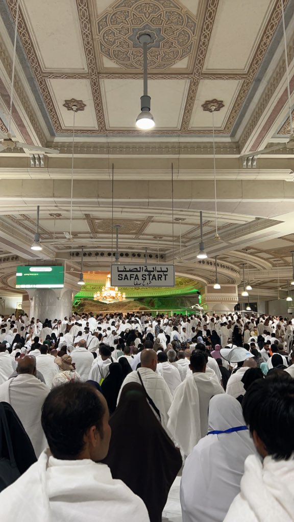 _5nu4's tweet photo. - ٢٦ رمضان -
الحمدالله على تمام العمُرة في خير الشهور ، الحمدلله الذي بلغني مكة ، وسكينتها ، وأرضها ، اللهم اجعلها عمرةً مقبولة🤍. https://t.co/2Up4zNLp1V