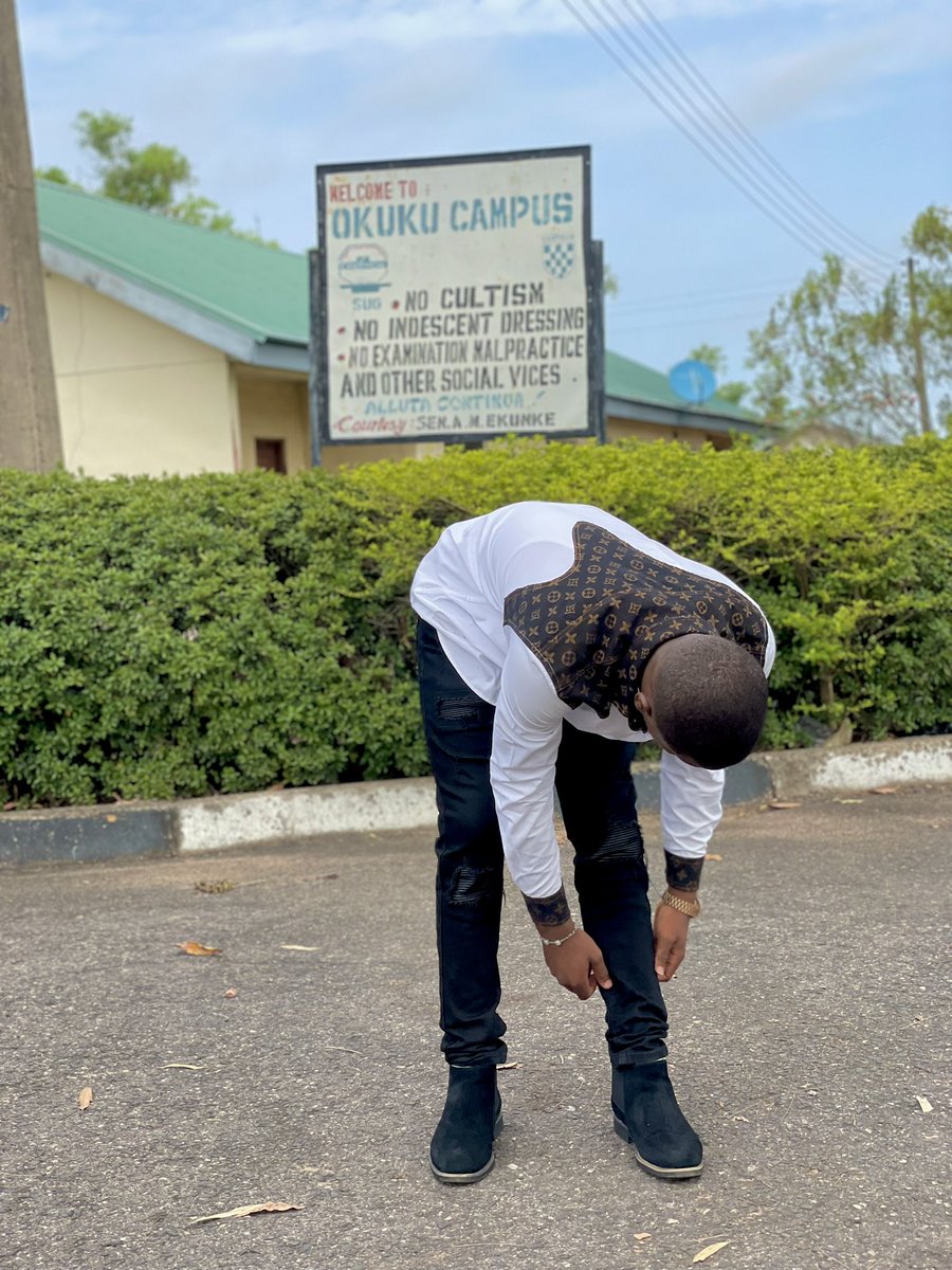 JohnNguper's tweet photo. It's better🤌🏼 to have your degree🎓📚 and not need it💯, than to need it and not have it🧏🏼‍♂️📌.

Failure😥 has given me Strength💪🏽 and Pain💔 is my Motivation✨💙.

#Human_Physiologist🩺🥼
#Classic_Man🧔🏻‍♂️🪬 https://t.co/ha3unKN5op