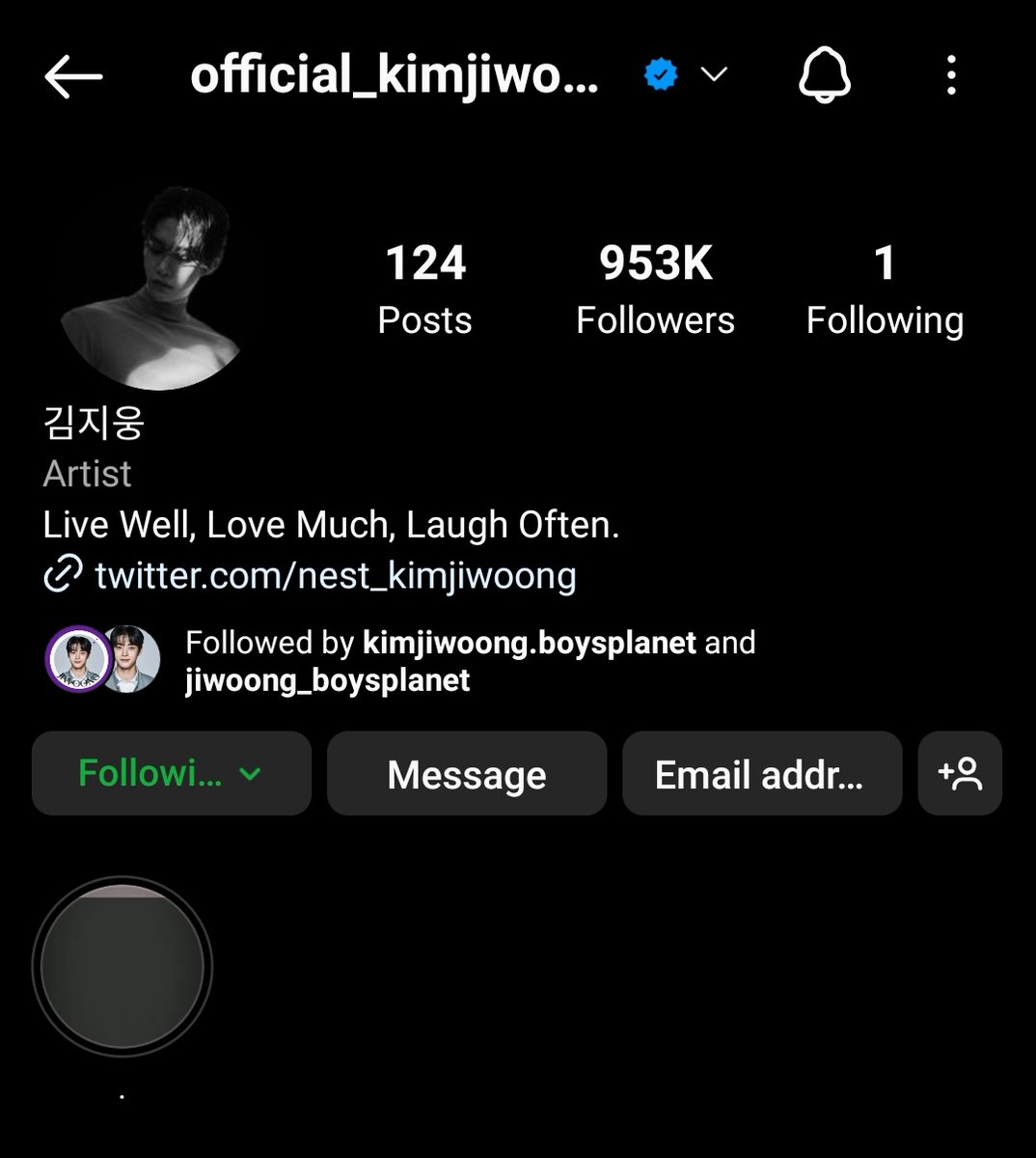 jiwoongie1998's tweet image. EVERYONE PLEASE FOLLOW @/OFFICIAL_KIMJIWOONG ON IG FOR BETTER LIFE 😁 .
AND DON'T FORGET TO VOTE FOR KIM JIWOONG 🦋
#KIMJIWOONG #ONE_ONLY_KIMJIWOONG