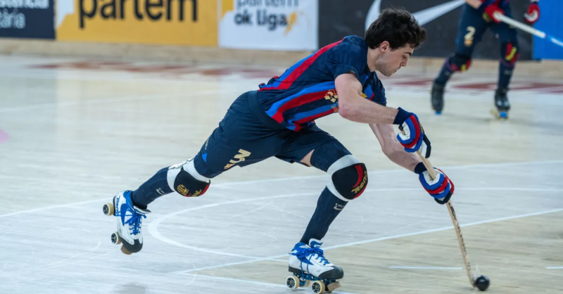 esport3's tweet photo. 💥🏑 Explosivitat, rematades d'esquena i gols acadèmics, els tres millors gols de la jornada

🥇 @igna_alabart - @FCBhoquei
🥈 @marcgr36 - @chcaldes
🥉 @adriaballart - @cenoia 

🎥 @Joanferran78

#OKLliga