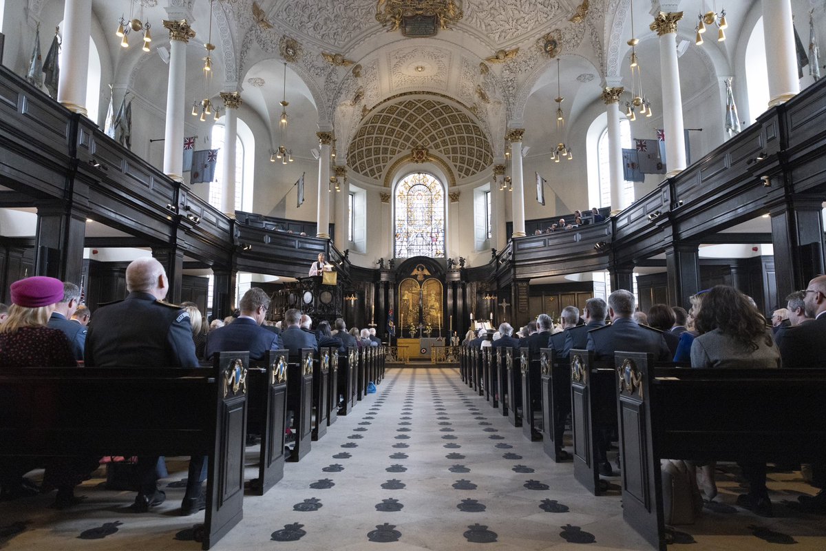 Yesterday the annual Founder's Day service was held at St Clement @DanesChurch, the Central Church of the @RoyalAirForce. #RAF #NoOrdinaryGig #RoyalAirForce #NoOrdinaryJob #RAFMusic 🎺✈️🥁