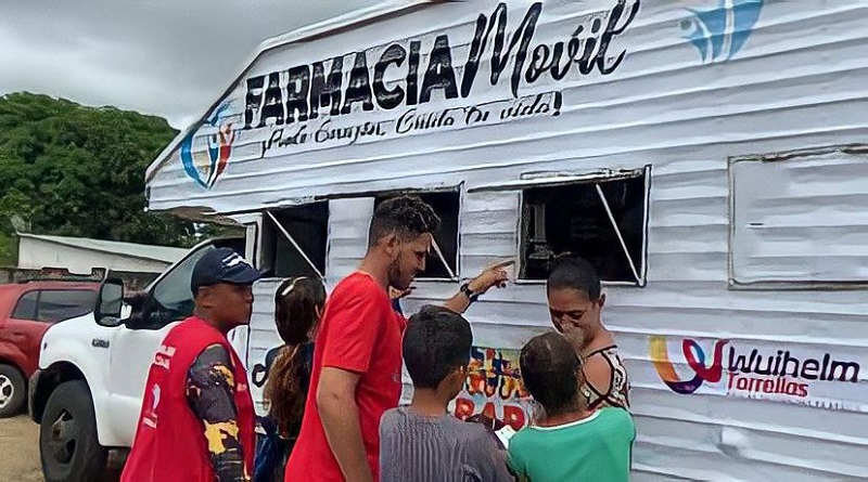 Farmacia Móvil favorece a habitantes de Guasipati en Bolívar #ConMaduroMásRevolución vtv.gob.ve/farmacia-movil…
