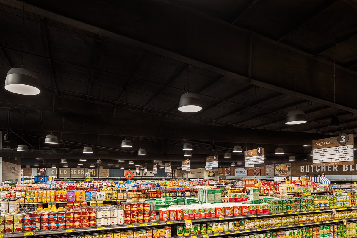 LuminisLighting's tweet photo. Satilla Grocery: Luminis’ Hollowcore HC1605 was selected as the primary lighting source. 98 pendants are suspended along the main aisles, delivering illumination down to the aisles and shelves below.
https://t.co/xoKdsEsO9v
#highbaylighting #commerciallighting https://t.co/w65DOomZun