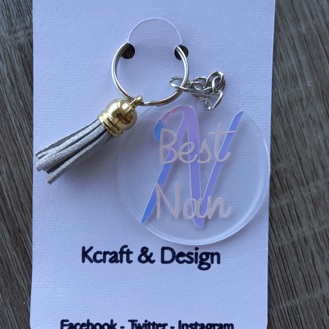 Personalised Nan Keyring completed for a customer. Available in both my Etsy store and Ebay shop £1.50 Each
#bestnan #keyring #handmade #shopsmalluk #etsy #ebay #weddingfavours #giftideas #weddinginspiration #specialgifts #craftbizparty #MHHSBD @MHHSBD @UKMakers1 @ukcrafts