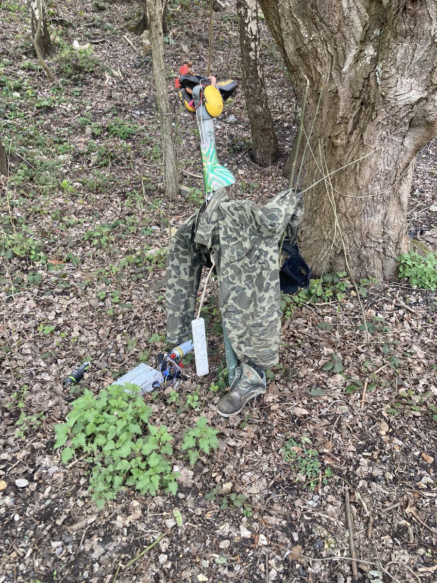 stephenbarker's tweet photo. Red Bull can SB124 At Croxley. In a spot beside the Grand Union canal where there is much worse to be dealt with. #LitterPicking #Recycling #RedBullLitter #RedBull
@RedBullLitter @KeepBritainTidy Take responsibility @RedBullUK @canalrivertrust #LitterTwitter https://t.co/wlwwLsekIg