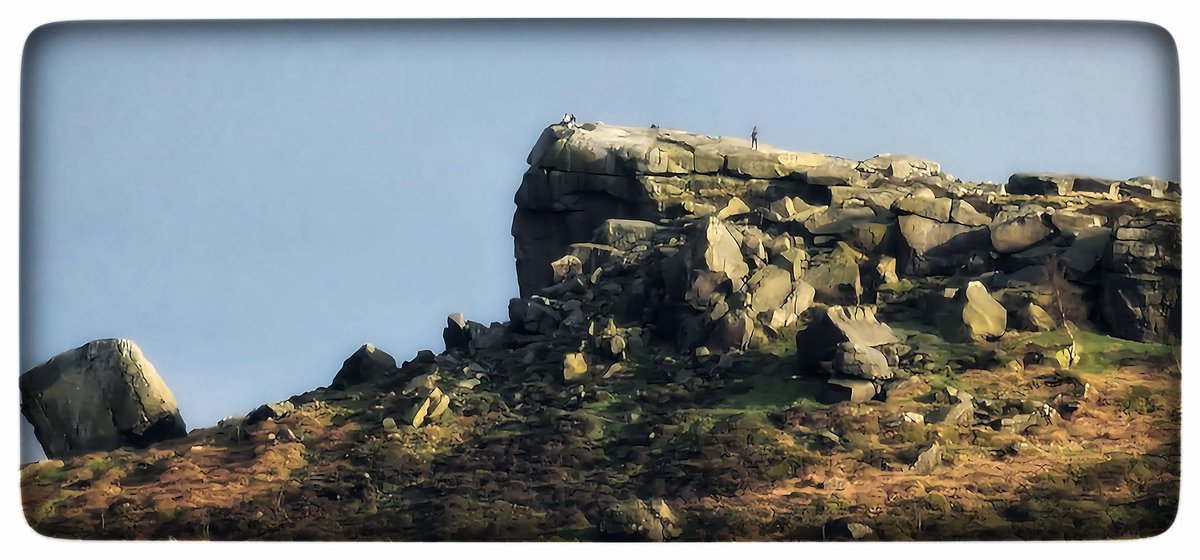 Peepers_110170's tweet photo. @visitBradford @Discover_Ilkley @IlkleyChat @bbcweather
Enjoying the stunning views from my den 🪟  this Monday evening  as others sit on the Cow &amp; take in the beautiful views of Ilkley &amp; beyond.

#ilkley #ilkleymoor #cowandcalfrocks #cloudscape #takingintheviews #mondaywvening https://t.co/JlkA0FHx63