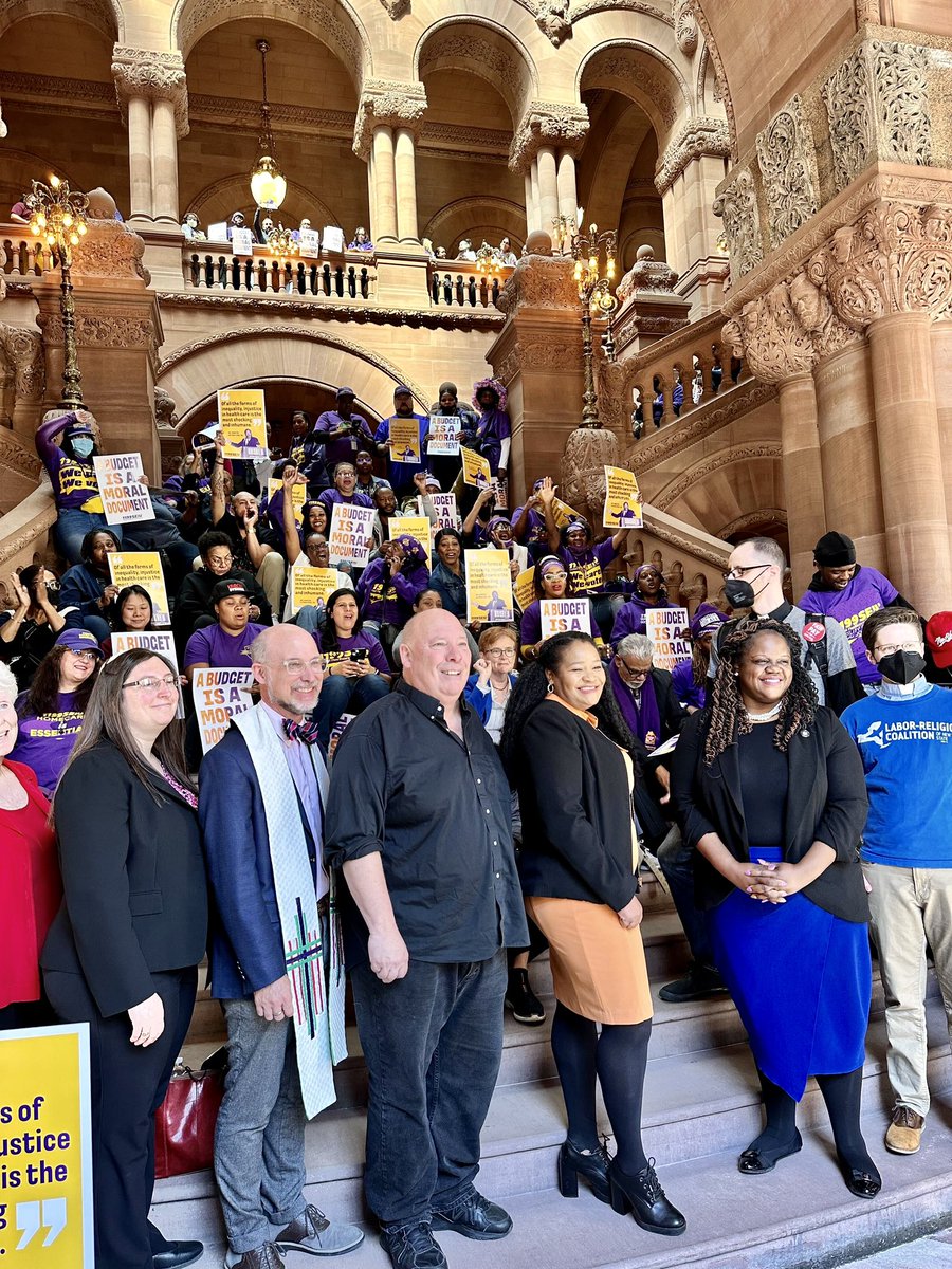 SenatorLeaWebb's tweet photo. Stood w/@1199SEIU to support #FairPayforHomeCare in the NYS budget, which is crucial for addressing the home care workforce crisis in NY. Providing fair wages helps keep aging and disabled New Yorkers in their homes, and supports the stability of our long-term care system. https://t.co/GRoHXDT8dP