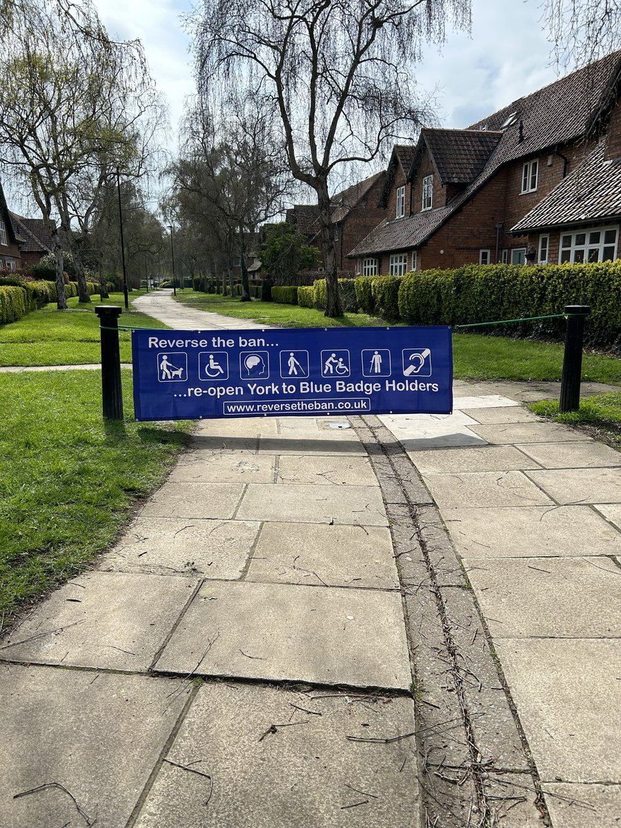 flickhwilliams's tweet photo. Really great team effort today from volunteers for @reverse_the_ban 
All the residents of New Earswick,(originally built for chocolate factory workers by Joseph Rowntree &amp; with additional social housing added since) will return home to our leaflet through the letterbox 👍 #May4th https://t.co/VdFTaosQz2