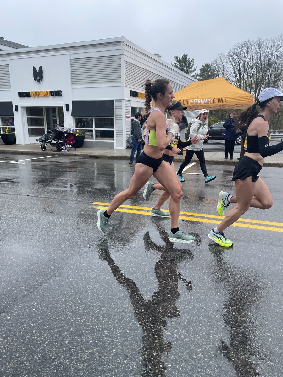 HansonsDistProj's tweet photo. Big PR’s for JP Flavin 2:13:27 and Anne-Marie Blaney 2:31:32 at Boston Marathon! https://t.co/SsY7qbHdHK