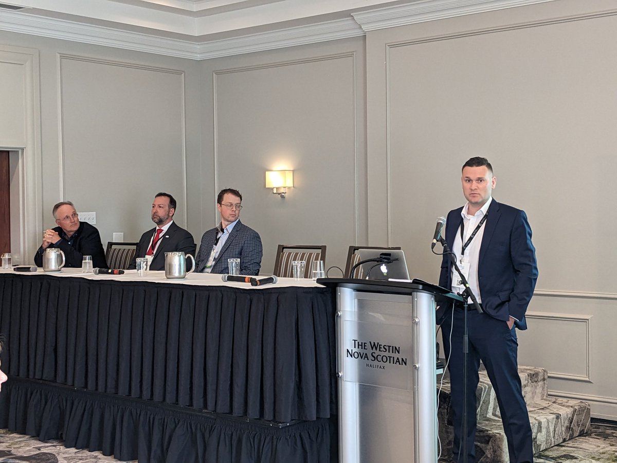 EnrgyStorageCAN's tweet image. We&apos;re thrilled today to host today&apos;s #EnergyStorage session, with members @Ameresco @EnergyEvlo &amp;amp; @NRStorTweets for the #SmartEnergyEvent2023 to a standing room only crowd! 

#EnergyTransition #NetZero #CleanTech #FutureEnergy #Canada