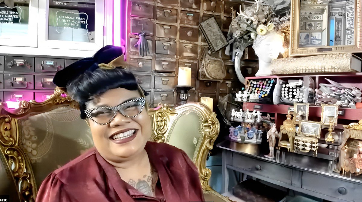 Watch Now! Meet the Miniaturists on the way to the BIG mini show! bit.ly/MTM4_16Replay