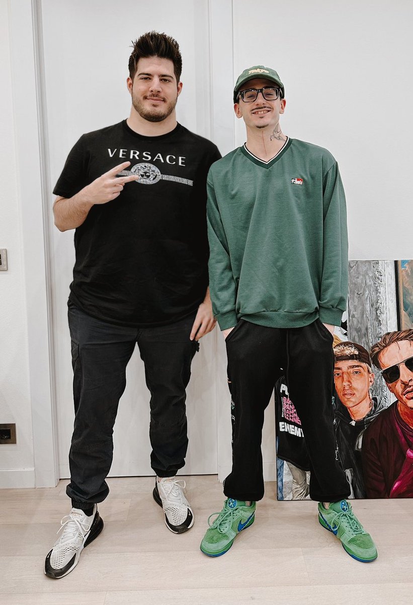 NoContextElm's tweet photo. Se leekeo la imagen real sin Photoshop. https://t.co/0L2peHsZ1B