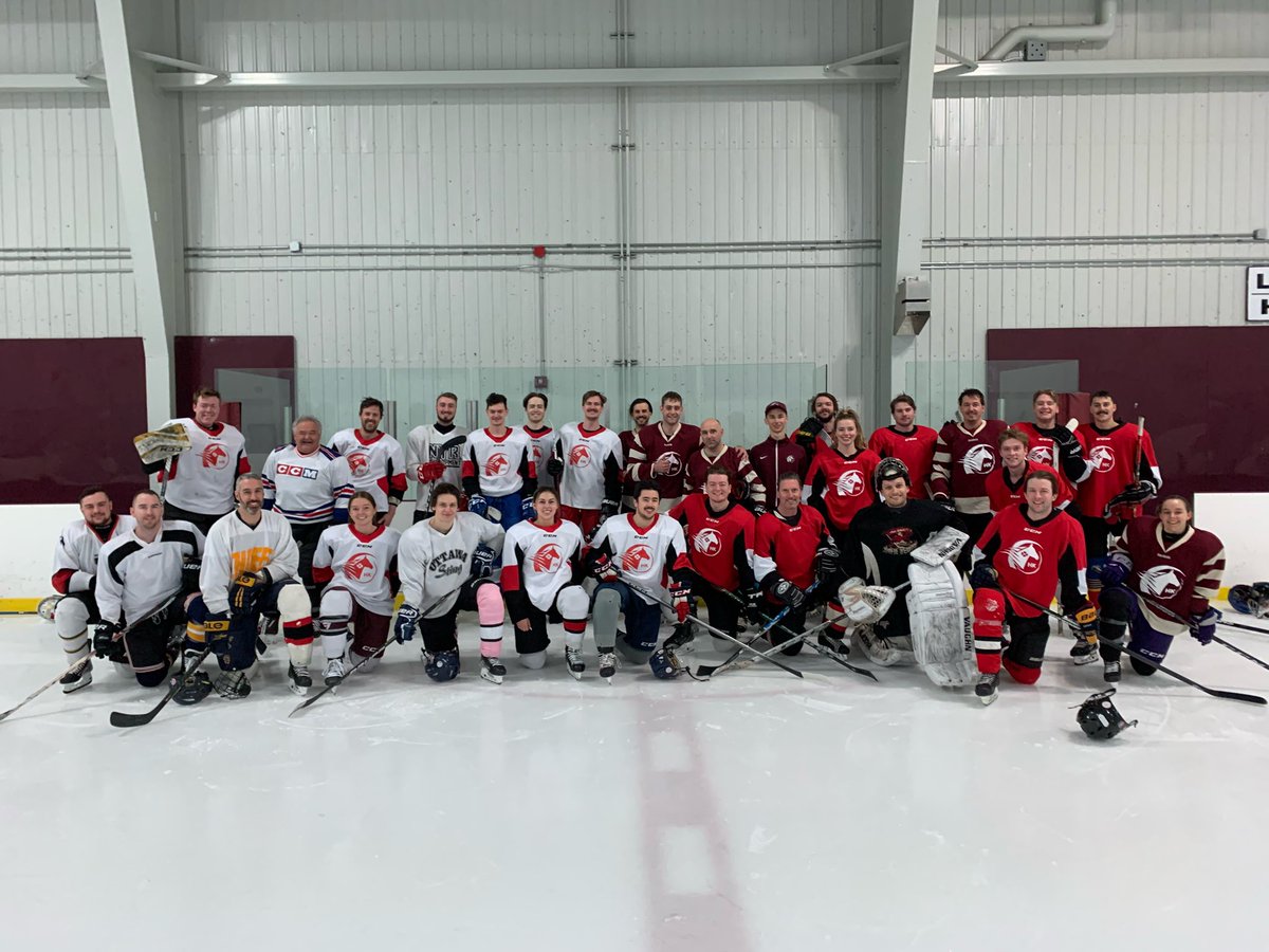 MichaelRobidoux's tweet photo. Thank you for coming to help make this such a great event. It’s a wonderful opportunity for students and professors from @QueensSKHS @KpegMcgill and @uOHealthRes to come to celebrate the end of year. Another big fund raiser for @difdroyal. Final total to be announced this week!! https://t.co/xh35OP6Srg