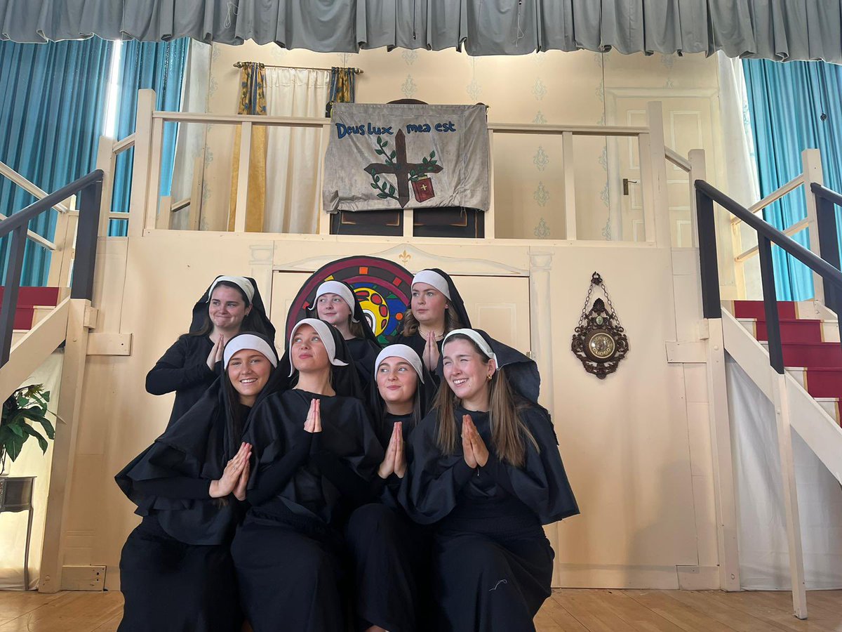 How do you solve a problem like Maria?! 🎶🎶 Come along this Wednesday, Thursday or Friday at 7.30pm to find out - tickets still on sale from the school office and Holy Spirit Parish Greenhills, on the door and online through: eventbrite.ie/e/the-sound-of… #dublin12 #PleaseShare