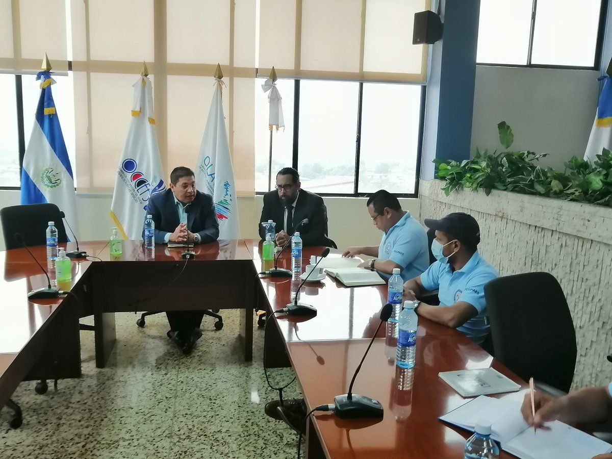 SITCCOR's tweet photo. En este momento la Junta Directiva del #SITCCOR se encuentra reunida con el Organismo de Dirección de la @CortedeCuentas para abordar temas de coyuntura interna y diferentes problemáticas que enfrentan algunas areas. https://t.co/jZzu5OEM5x