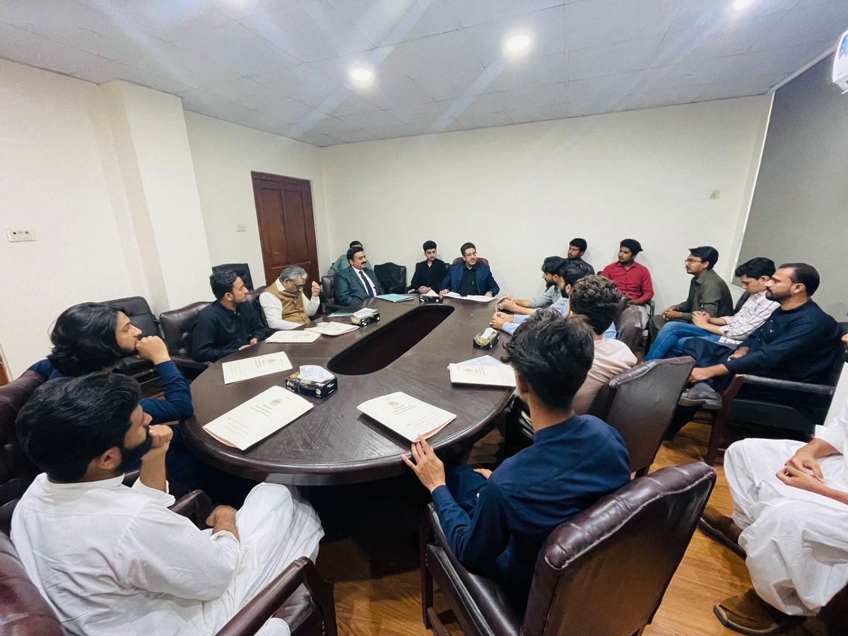 RazaqGadehi's tweet photo. Today meet with MPA @TalpurTaimur at his residency with team digital media and discuss about social media. Having lots of new ideas that how to work on social media thanks for your advice and kind support.
#PPPfamily 💞🇱🇾
#TeamPSF https://t.co/9PiQeZvRnH