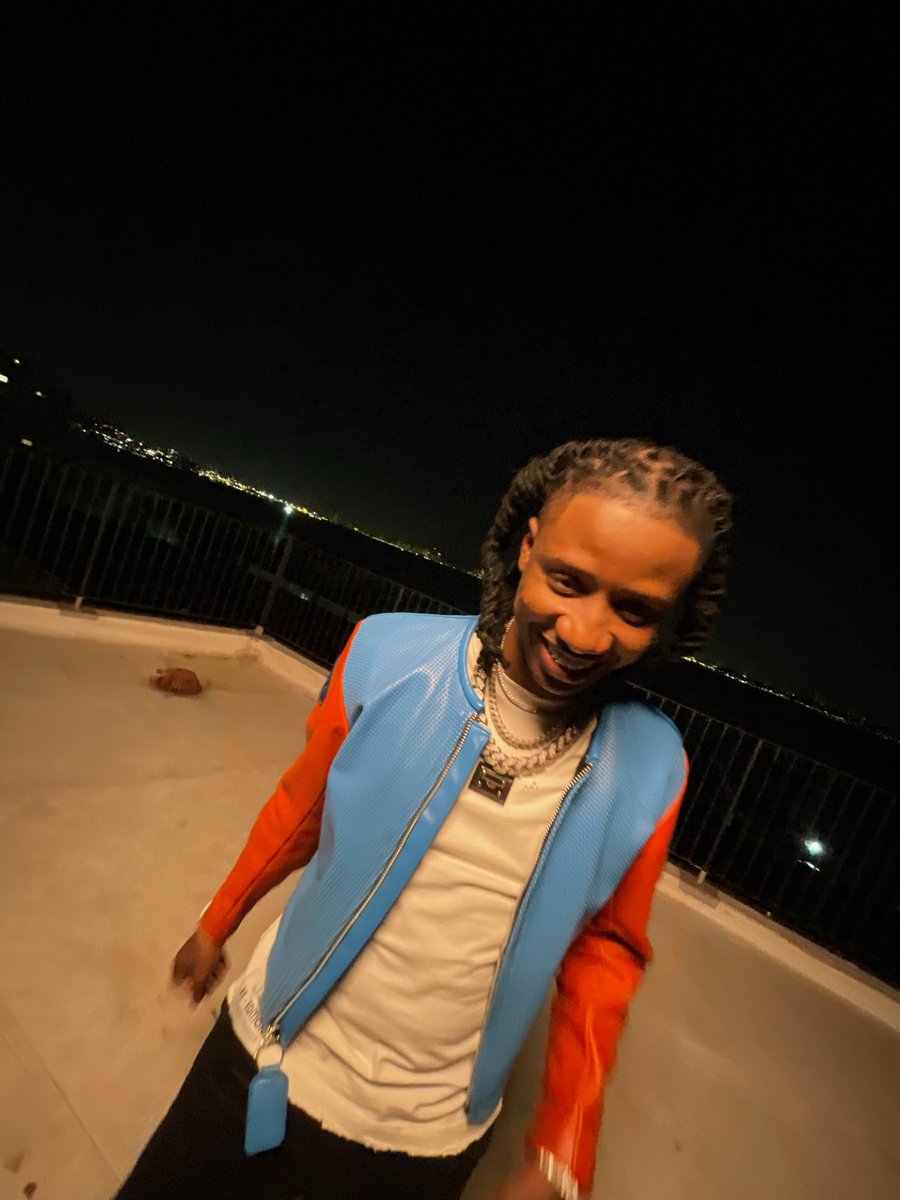 100KTrack tweet media