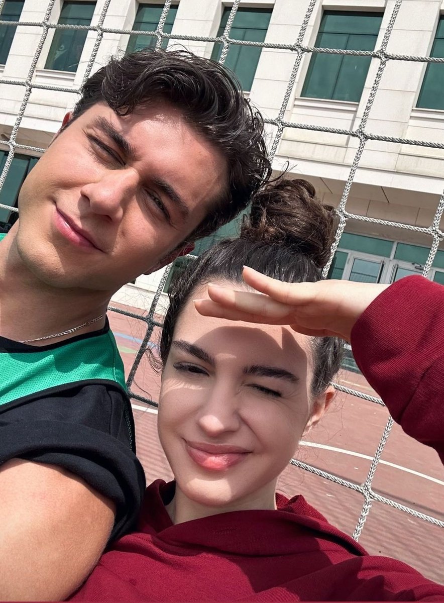 huyde12's tweet photo. Onur Seyit Yaran &amp; Su Burcu Yazgı Coşkun 💫

#AsDor #Kardeşlerim https://t.co/zTGS5PGU3U