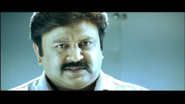 niranjan2428's tweet photo. #CSKVSRCB

பத்து catch விட்டு
கடைசி ஓவர்ல no ball போட்டும்
தோக்குராங்கன்னா

See more... https://t.co/gJGEdWFGyD