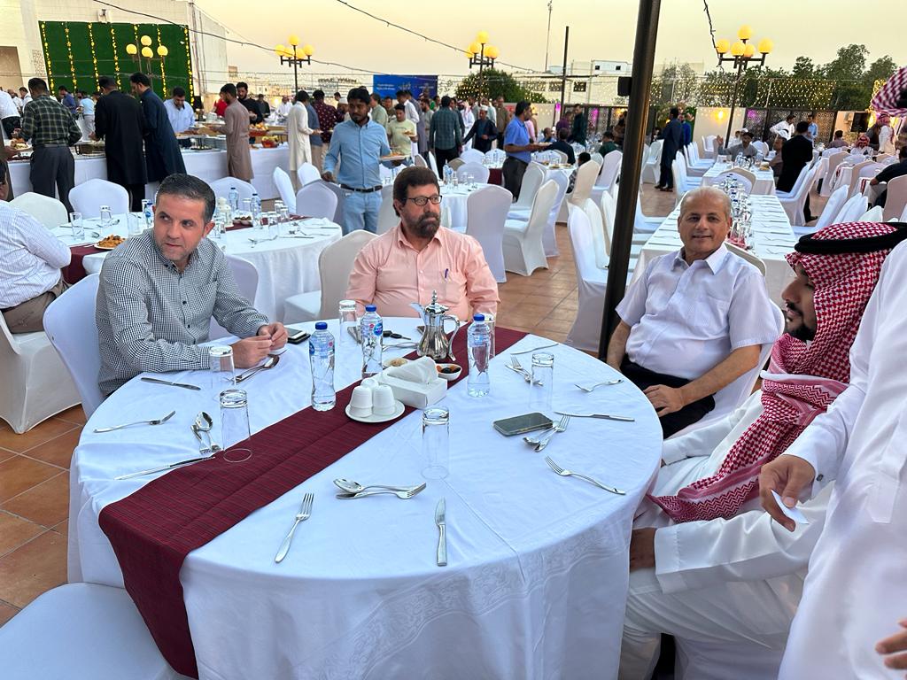SAPPCOGROUP's tweet photo. ليالي رمضان تجمع عائلة #سابكو في حفل افطار #رمضان السنوي لعام 2023 🌜

و تقبل الله صيامنا و اعمالنا

#رمضان_مبارك https://t.co/2PMBnOpP1h