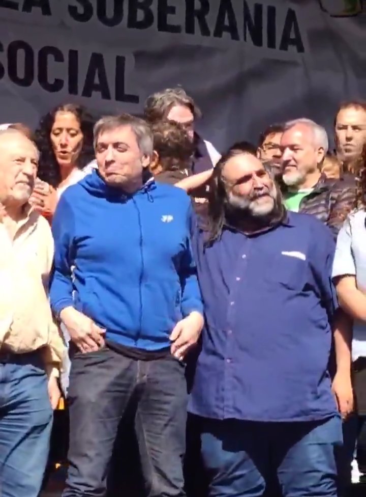 peladodelatv's tweet photo. DESCRIBÍ ESTA FOTO CON UNA PALABRA https://t.co/uJEmVxHMUW