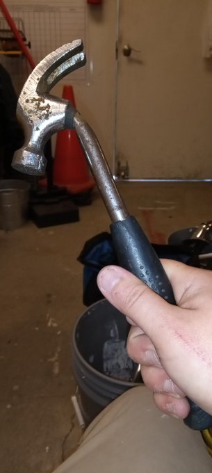 Here is a good reason why you should not get cheap tools. Tried to get a nail outta the wall and the<a href="/tag/skyrim"class="tags"><span>#skyrim</span></a><a href="/tag/glitch"class="tags"><span>#glitch</span></a><a href="/tag/xbox"class="tags"><span>#xbox</span></a><a href="/tag/xboxgamepass"class="tags"><span>#xboxgamepass</span></a><a href="/tag/glitches"class="tags"><span>#glitches</span></a>