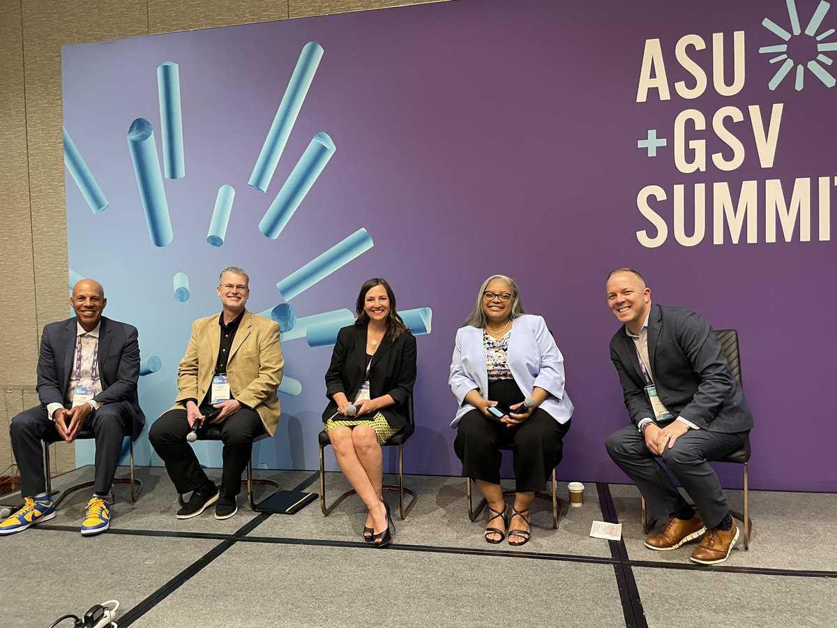 Feeling #ERDIinspired during @asugsvsummit session moderated by @jlferrari128 with Supt Adam Clark, @sfmurley, @StanislausLEADS and @scott1639. It’s a packed house!