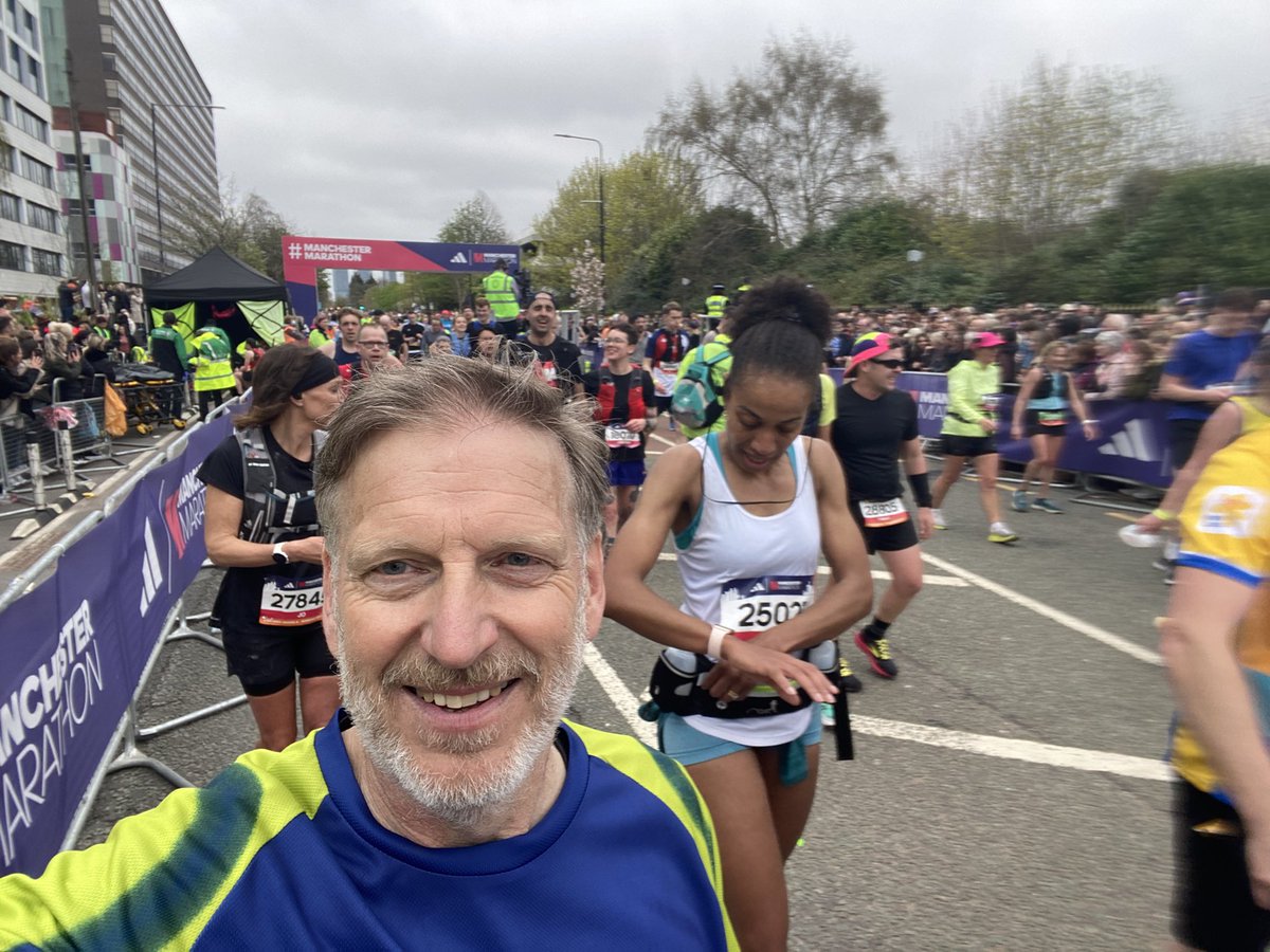 Sunday’s Manchester Marathon saw me complete my ‘Running for Alzheimer’s’ challenge of 8 halfs and a full Marathon. 

Mum would so proud ….. if only she could understand!

Thanks to everyone who’s donated so far £1,625 and counting and every bit helps. 

justgiving.com/fundraising/da…