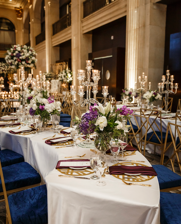 Elegant, dramatic and romantic 🥀⁠

⁠
#torontoweddingplanner #torontoeventplanner #torontoweddings #torontoevents #weddingplanner #eventplanner #2024wedding #weddinginspo #floralcentrepiece #weddingflorals #romanticwedding #weddingreception #onekingwesttoronto #onekingwest