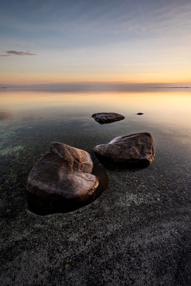 Something in the orange. #ygk #sunset #lakeontario #zachbryan