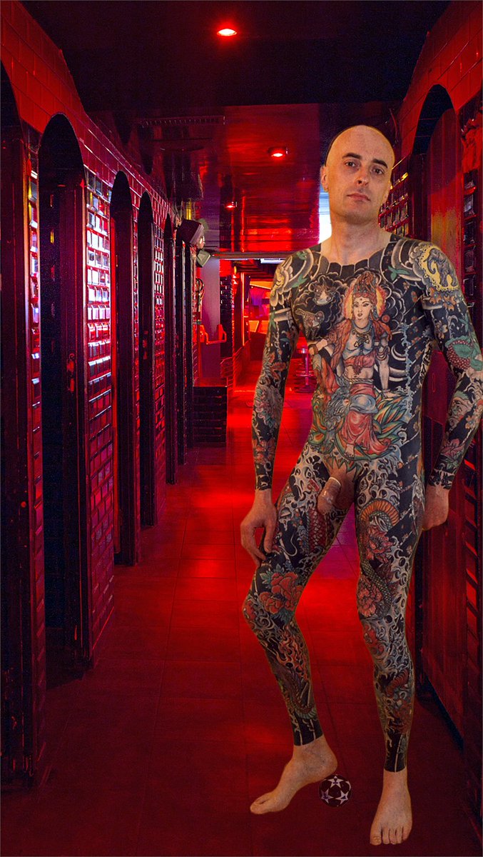 pinnomen's tweet photo. #malestripper #gaygogodancer #strippercock #gogoboys #sexphotos #sexmodel #adultperformer #pornboy #bodytattoo #tattooboy #saopaulo #tatuajes #malemodel
Photographer and Model Play Football During an Interruption in a Shooting Session for a Club Poster Promoting SAFE SEX 😋 https://t.co/94HbuXfXHI