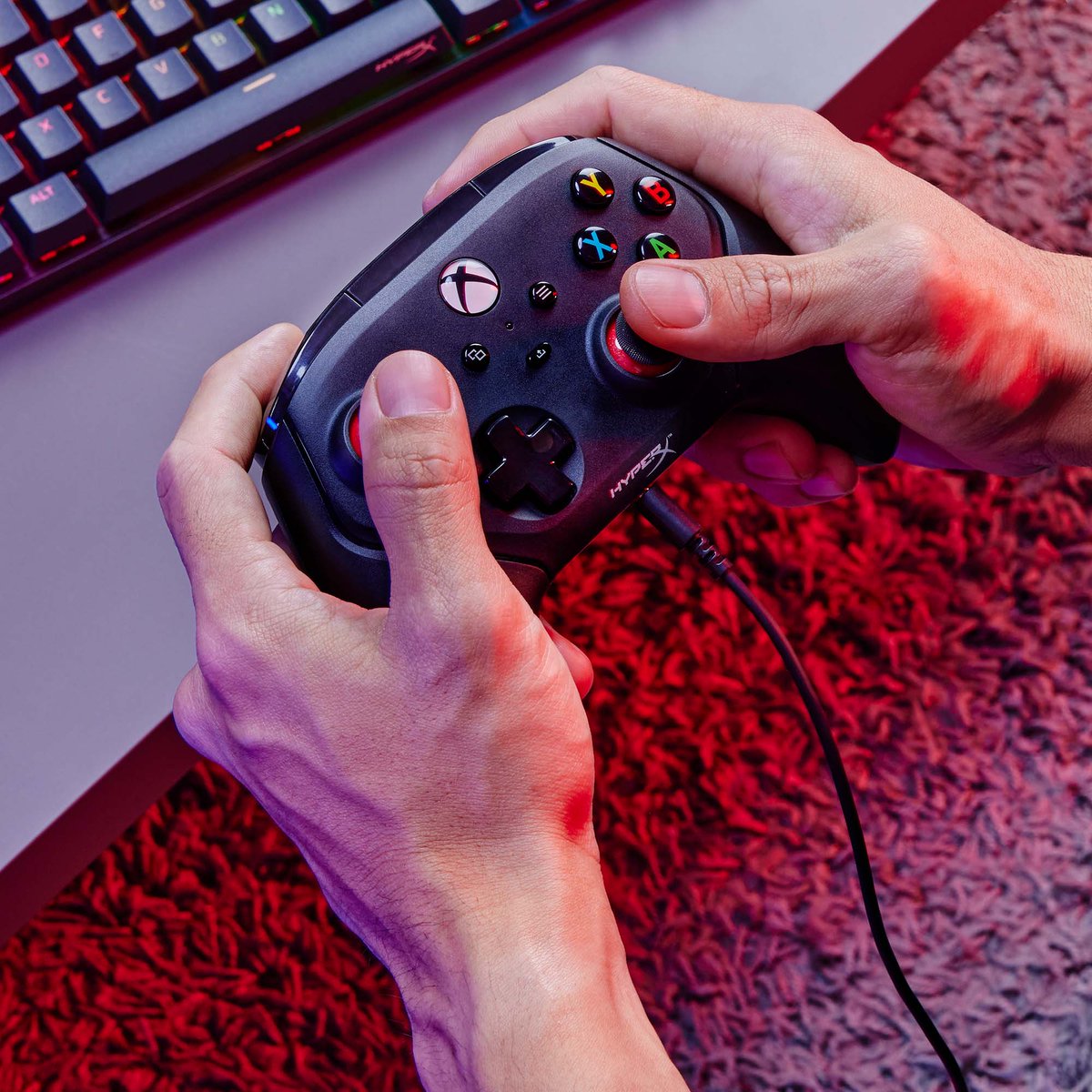 HyperXAnz's tweet photo. 🥳Now available in ANZ! 

🐭Pulsefire Haste 2 wired &amp; wireless ultra-lightweight mouse
🎮Clutch Gladiate Enhanced Wired Controller for Xbox
🔋Chargeplay Quad 2 Joy-Con charging station

Buy now:
AU: https://t.co/XjhH1UYlKq
NZ: https://t.co/Yz9MfKEfZZ

Let's explore them below! https://t.co/gZQk1o6vV1
