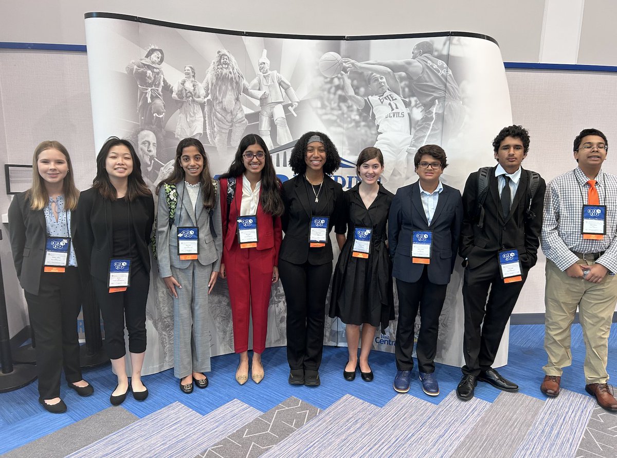 MCSDFlorida's tweet photo. 🔬CELEBRATING STEM WINNERS🔬

History was made, and up to $85,000 was awarded to @MCSDFlorida students who competed in the 68th Annual State Science and Engineering Fair of Florida earlier this month.
Read more: https://t.co/hK14SpDsuU

#ALLINMartin👊 https://t.co/KNbykKfYGf