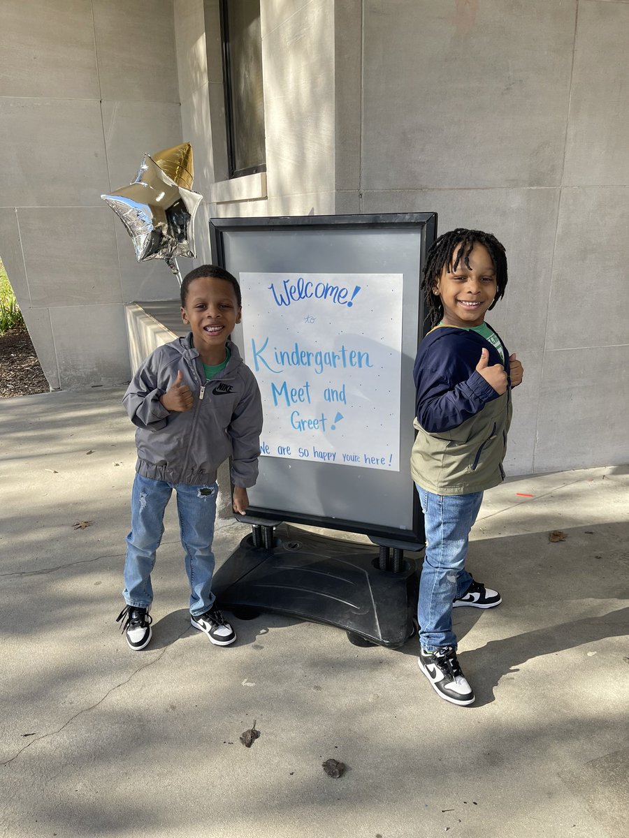 meaganbakhit's tweet photo. Who’s ready for Kindergarten?! 
🙋🏼🙋🏾🙋🏽‍♀️🙋🏼‍♀️🙋🏽 We met our youngest Archers today and EVERYONE is excited! Fall can’t come soon enough 💙🏹 #AimHigh @OmahaPubSchool https://t.co/gVpCBmOtYL