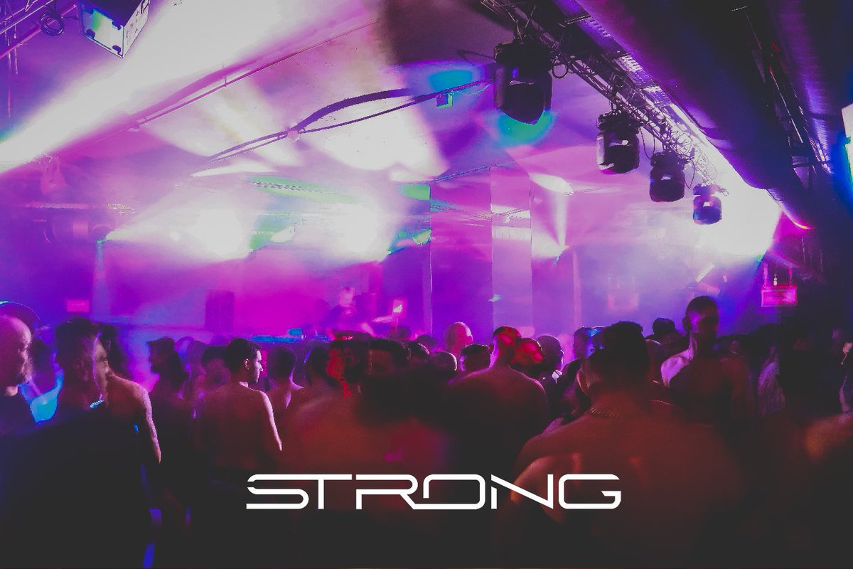 This is the world and this is the only world you are dancing in 🪩 strong.madrid instagram.com/strongtheclub soundcloud.com/strongtheclub #strongtheclub #strongmadrid #madridnightlife #gayfetishclub #electronicmusic