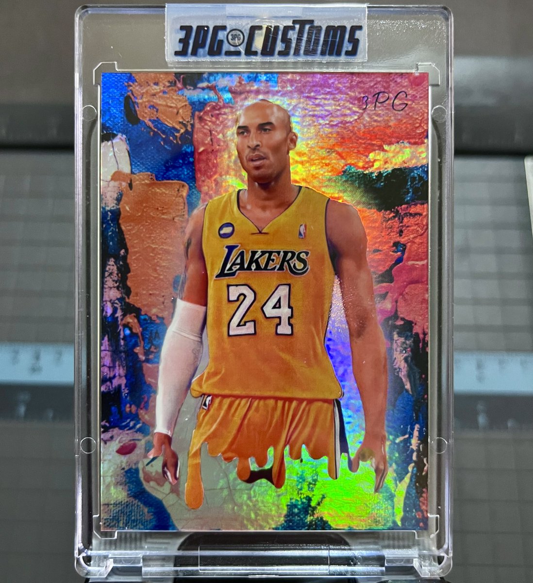 3pointGeek's tweet image. #CustomCardArt of the day!

 #HoloFoil #Refractor #ACEO #LakerNation #Kobe #KobeBryant #KobeBean #NBAPlayoffs  #NBA  #NBAPlayoffs2023 @3PG_Customs

DM me or @3PG_Customs!