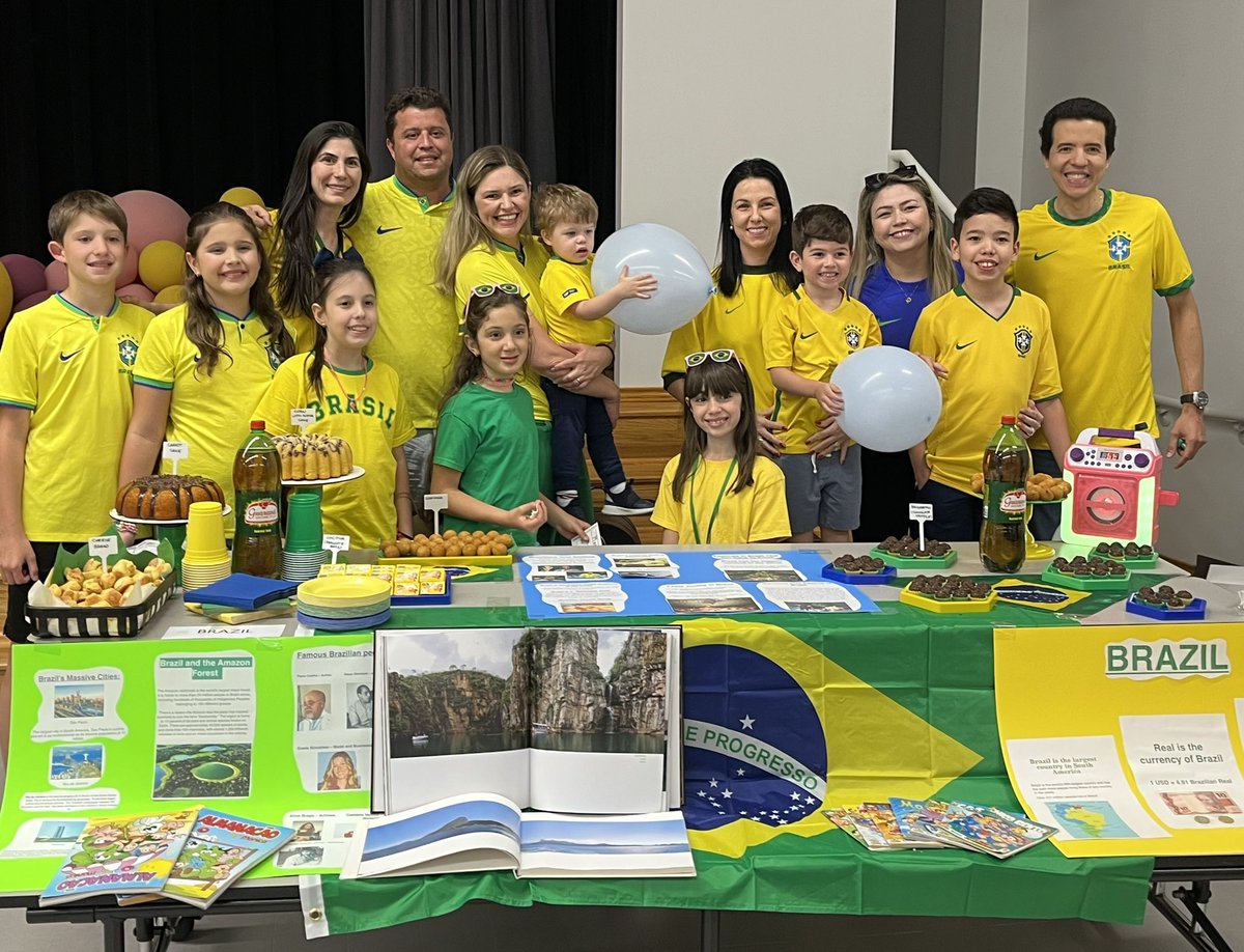 SherryTeach4Fun's tweet photo. 💚 A Trip Around the World 🌎 Fun facts, food, and families! @Jack_D_Johnson https://t.co/3UhPyUWULj